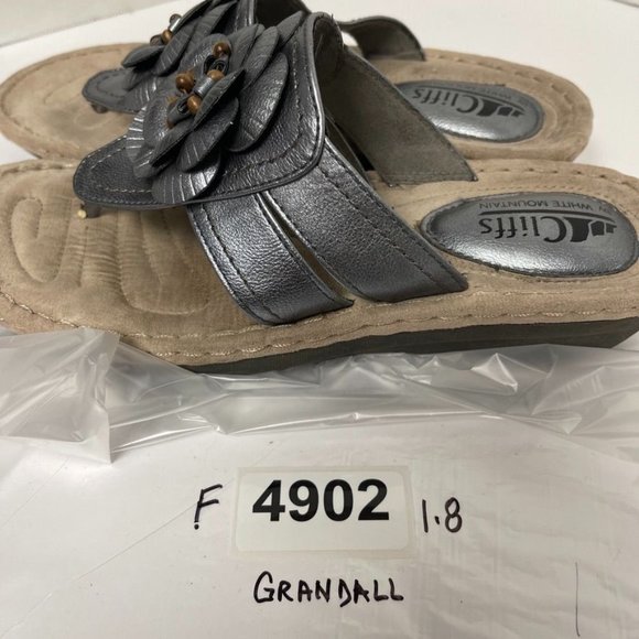 Clarks Women's Gray Sandals - Picture 7 of 7